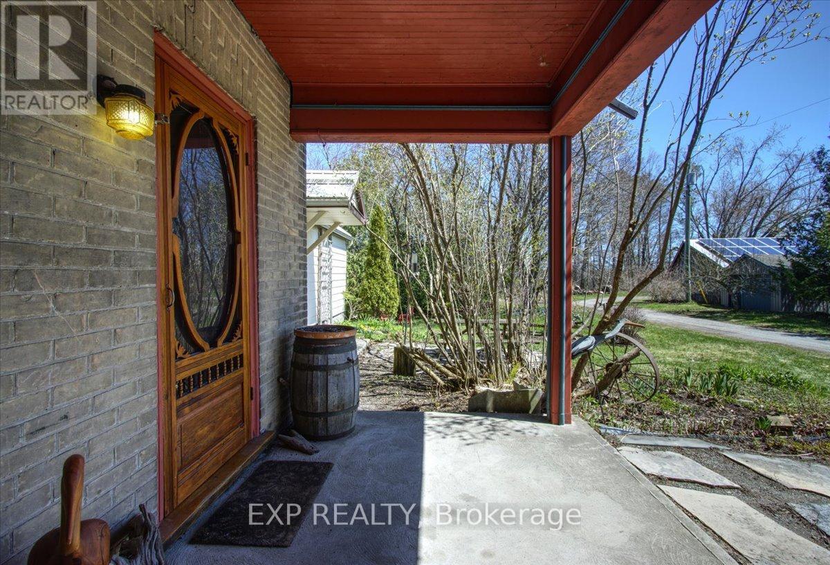 3749 Wallace Point Road, Otonabee-South Monaghan, Ontario  K9J 6Y3 - Photo 5 - X13056164