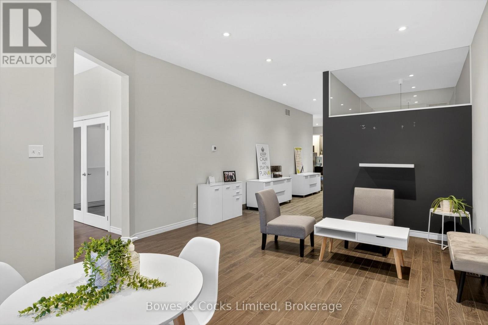 269 Charlotte Street, Peterborough (Town Ward 3), Ontario  K9J 2V3 - Photo 13 - X13057150