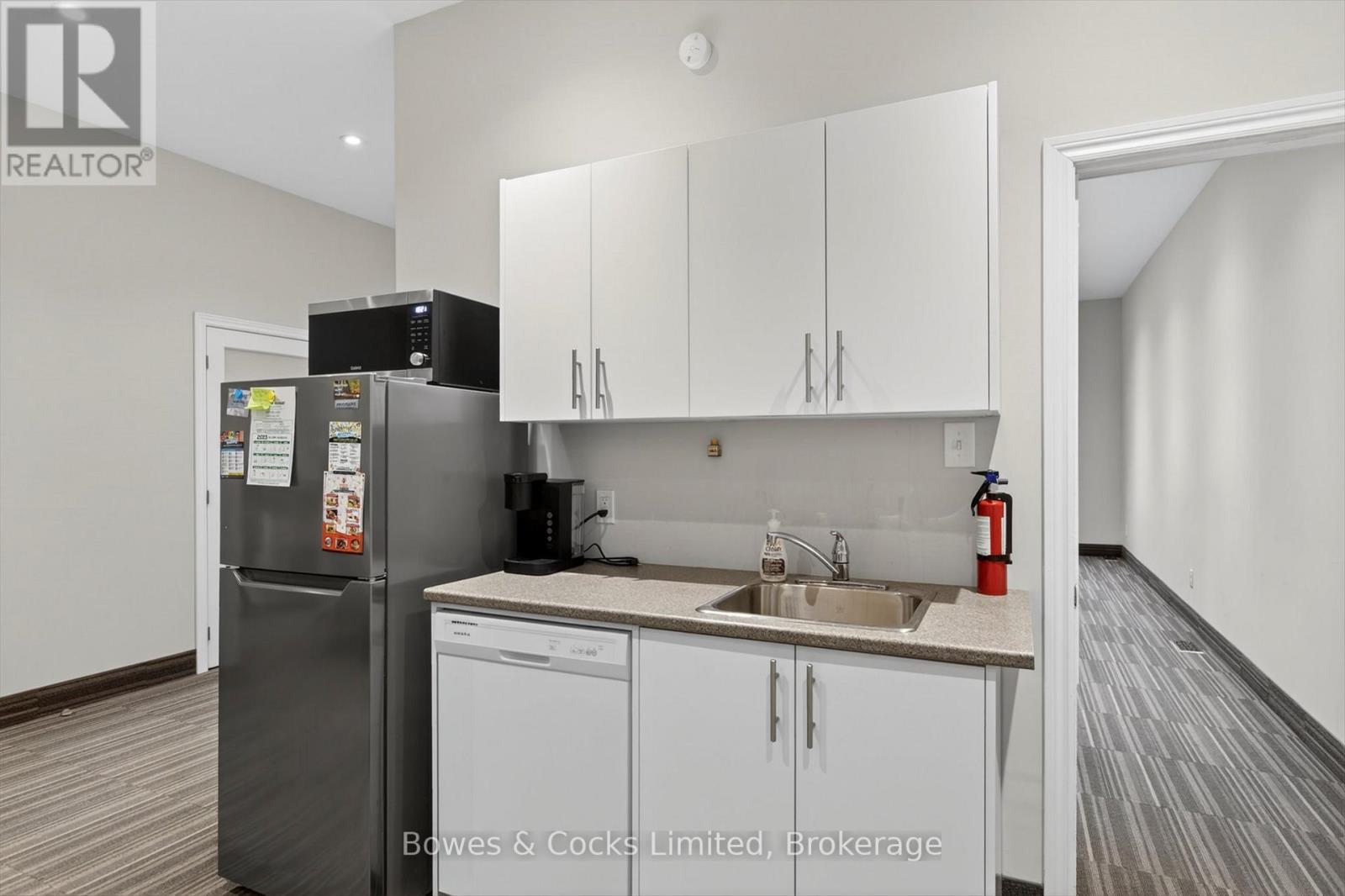 269 Charlotte Street, Peterborough (Town Ward 3), Ontario  K9J 2V3 - Photo 24 - X13057150