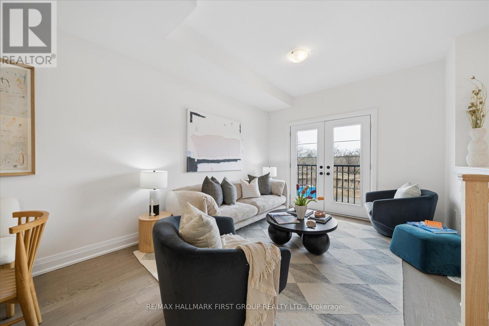 79 Marret Lane, Clarington (Newcastle), Ontario  L1B 0X2 - Photo 2 - E13056968