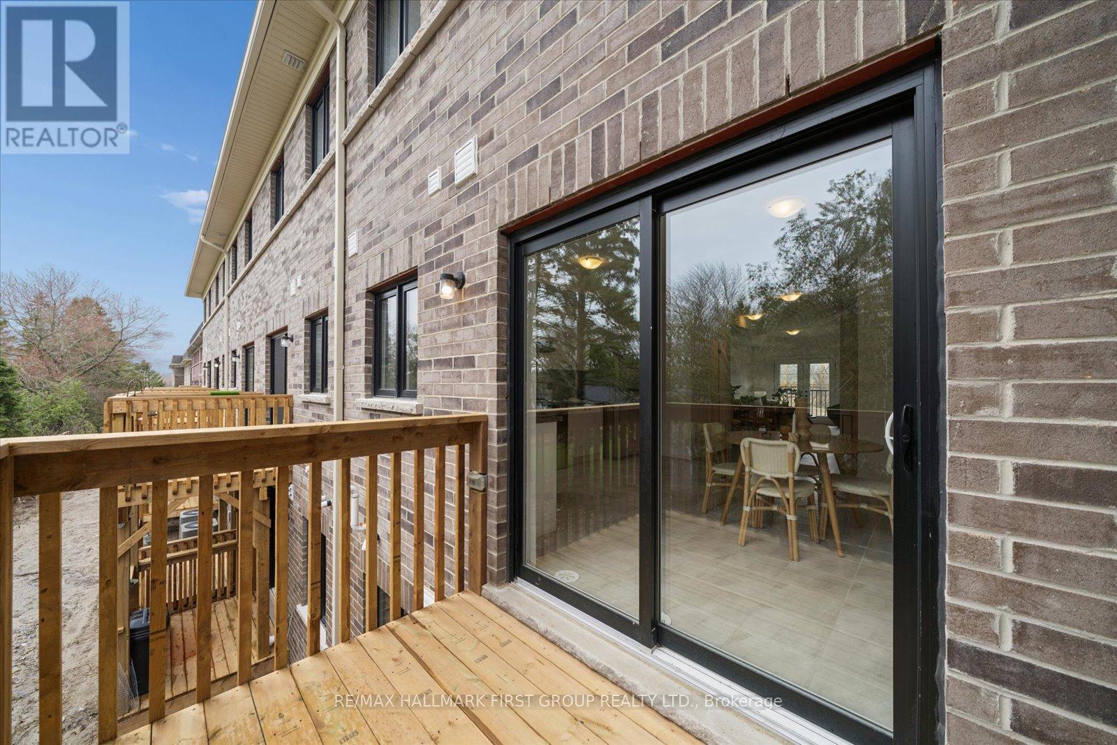 79 Marret Lane, Clarington (Newcastle), Ontario  L1B 0X2 - Photo 9 - E13056968