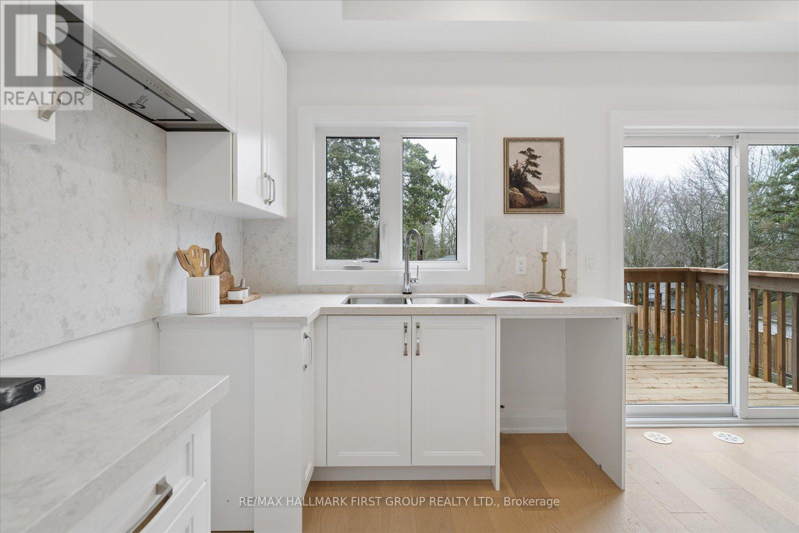 59 Marret Lane, Clarington (Newcastle), Ontario  L1B 0X2 - Photo 8 - E13056976