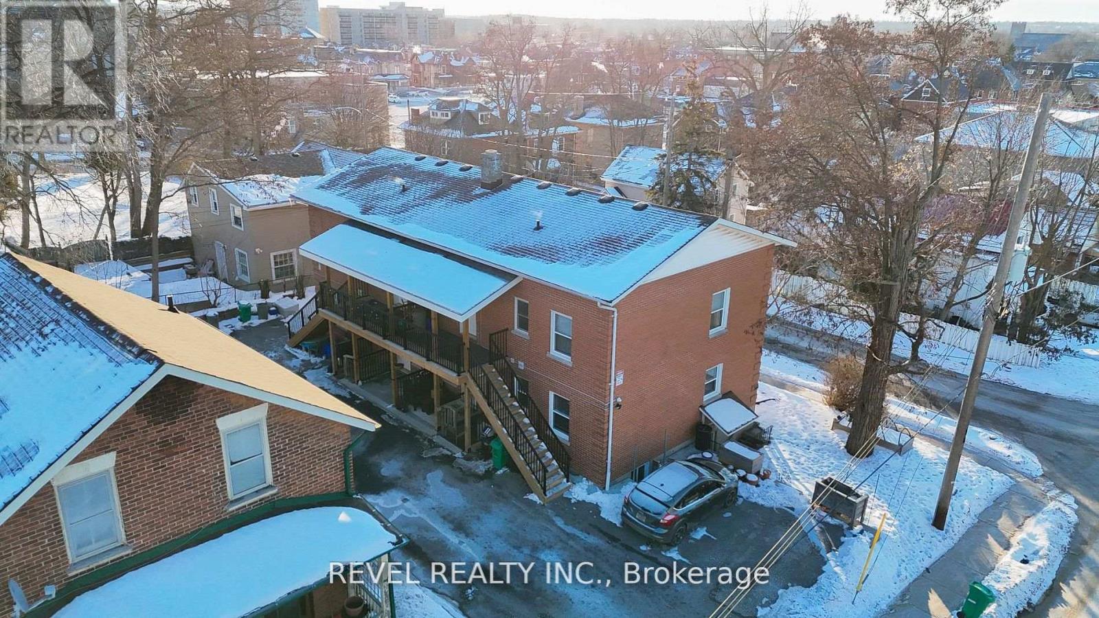 4 - 348 SIMCOE STREET N, peterborough (town ward 3), Ontario