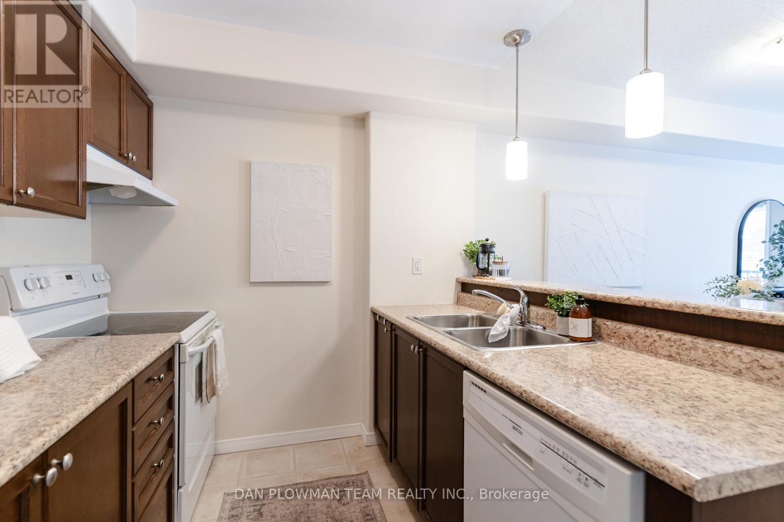 209 - 306 Spillsbury Drive, Peterborough (Otonabee Ward 1), Ontario  K9K 0B5 - Photo 8 - X13057920