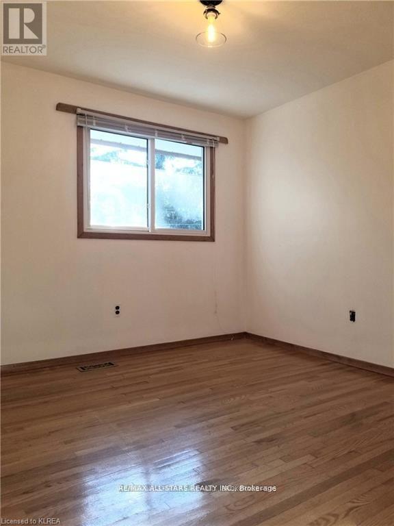 11 Roselyn Court, Kawartha Lakes (Lindsay), Ontario  K9V 4T8 - Photo 9 - X13058922