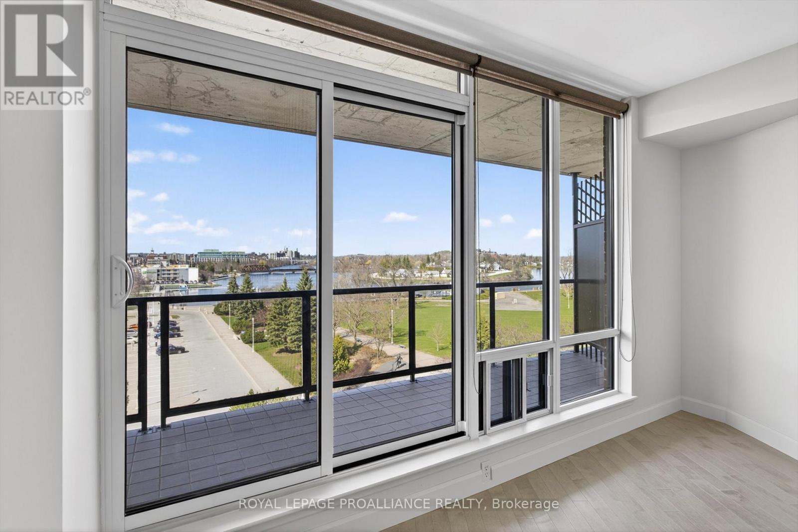 502 - 2 George Street N, Peterborough (Town Ward 3), Ontario  K9J 8K8 - Photo 12 - X13059756