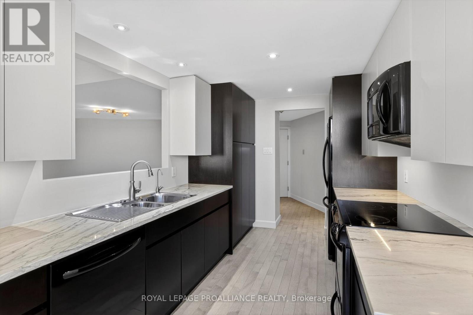 502 - 2 George Street N, Peterborough (Town Ward 3), Ontario  K9J 8K8 - Photo 14 - X13059756