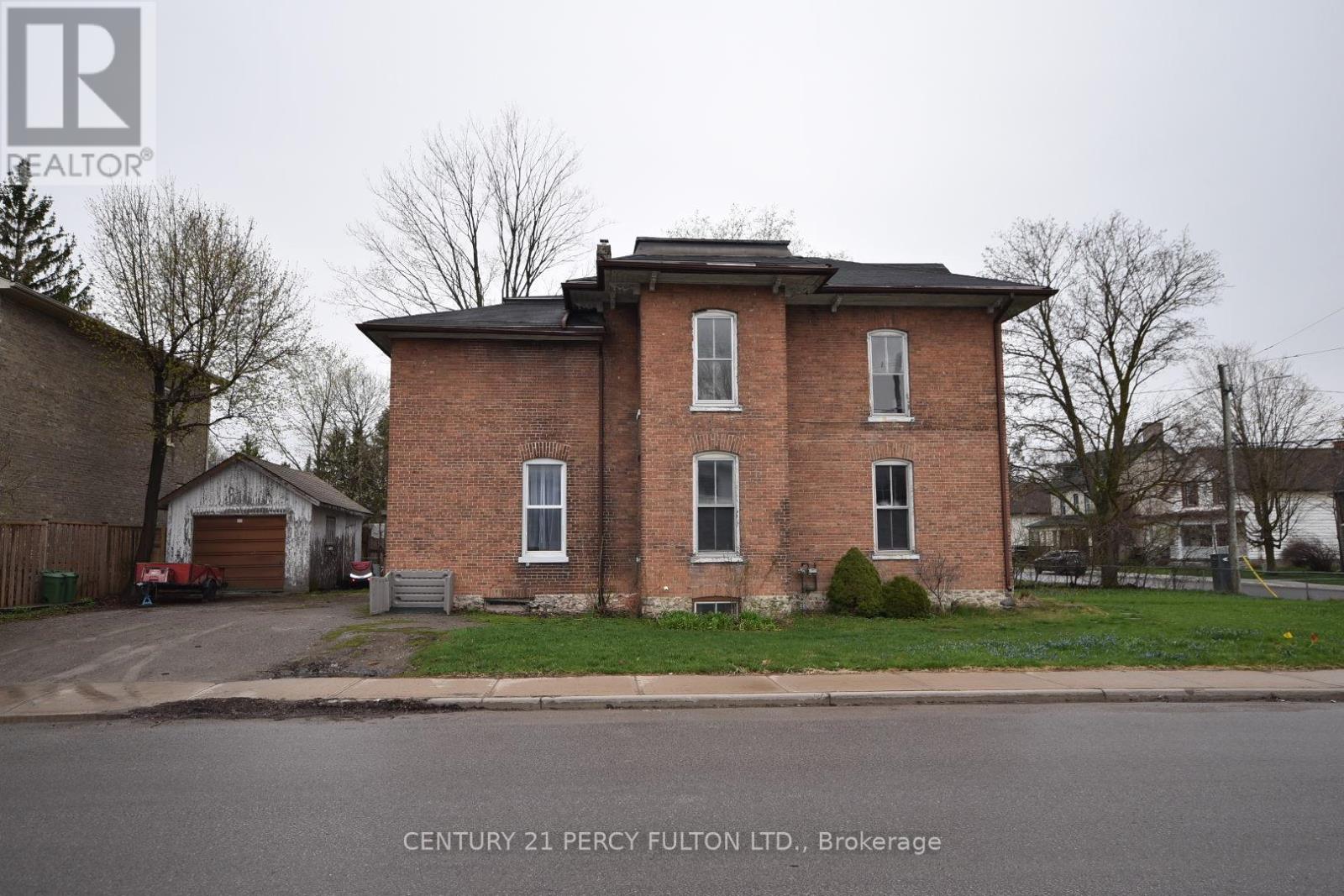 23 GLENELG STREET W, kawartha lakes (lindsay), Ontario