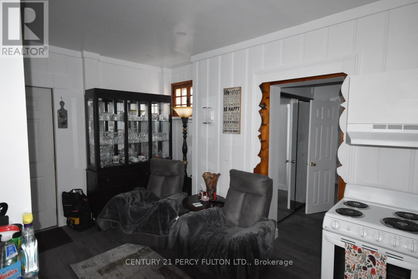 23 Glenelg Street W, Kawartha Lakes (Lindsay), Ontario  K9V 2T9 - Photo 6 - X13060690