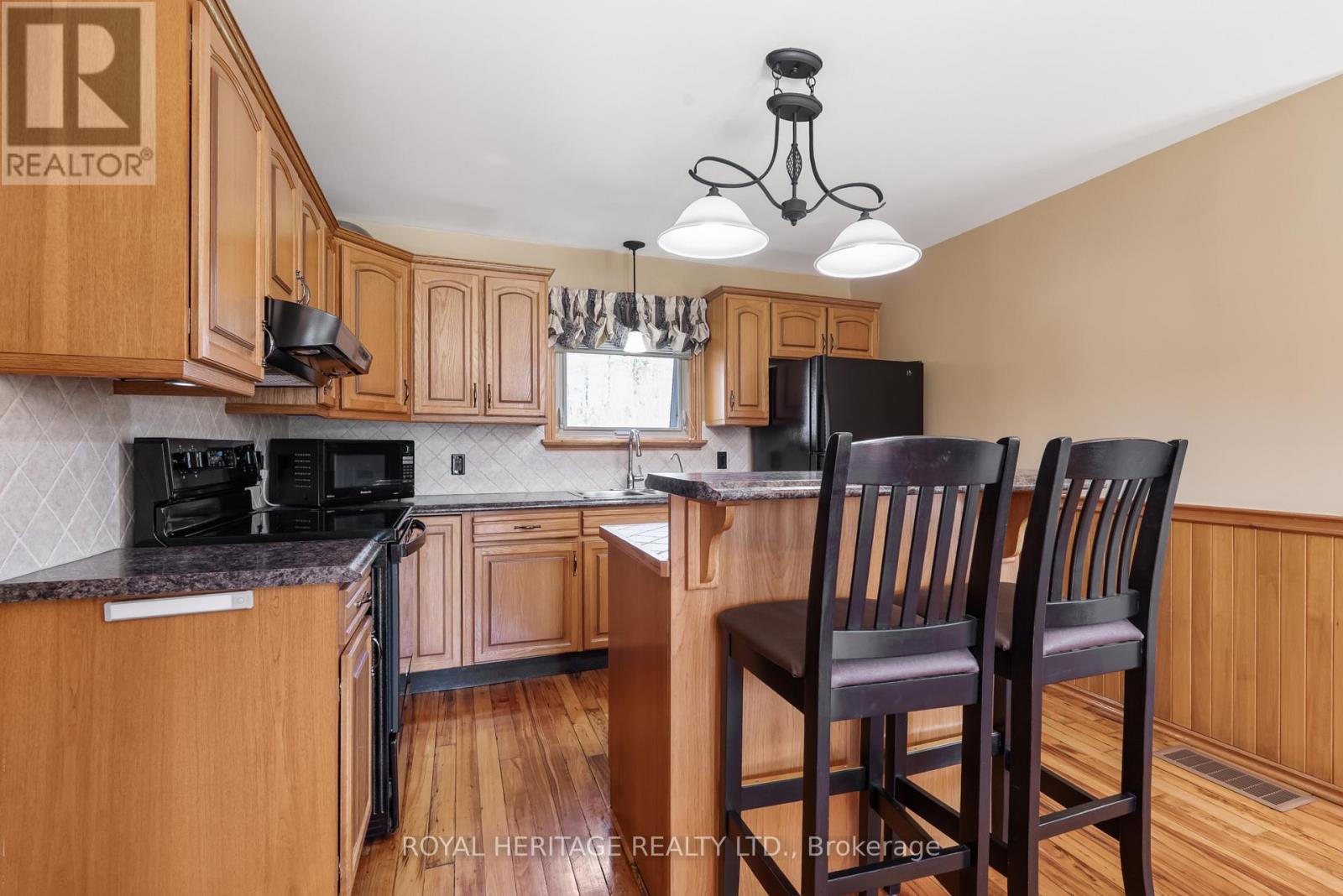 21 Indian Trail, Kawartha Lakes (Fenelon), Ontario  K9V 4R6 - Photo 14 - X13061138