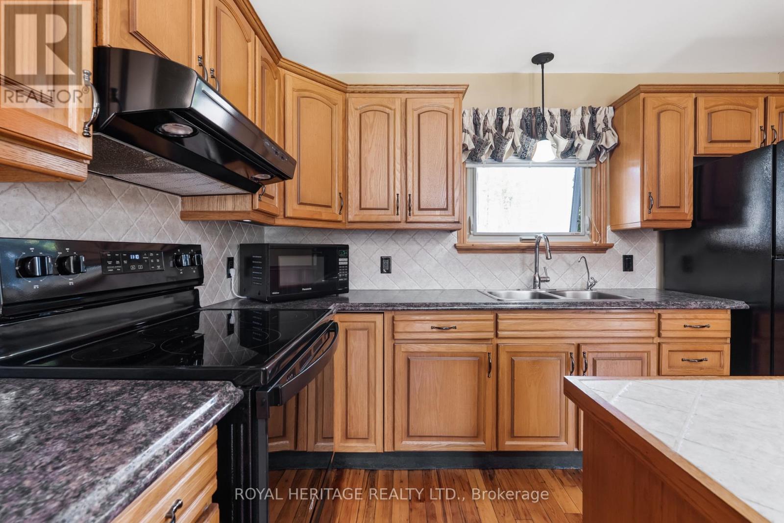 21 Indian Trail, Kawartha Lakes (Fenelon), Ontario  K9V 4R6 - Photo 15 - X13061138