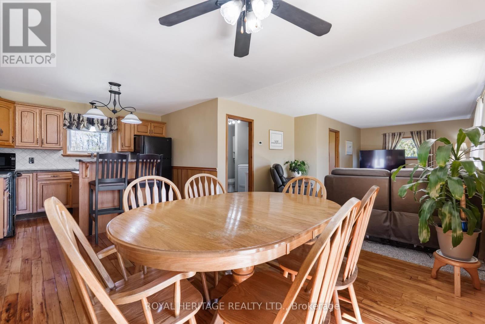 21 Indian Trail, Kawartha Lakes (Fenelon), Ontario  K9V 4R6 - Photo 16 - X13061138