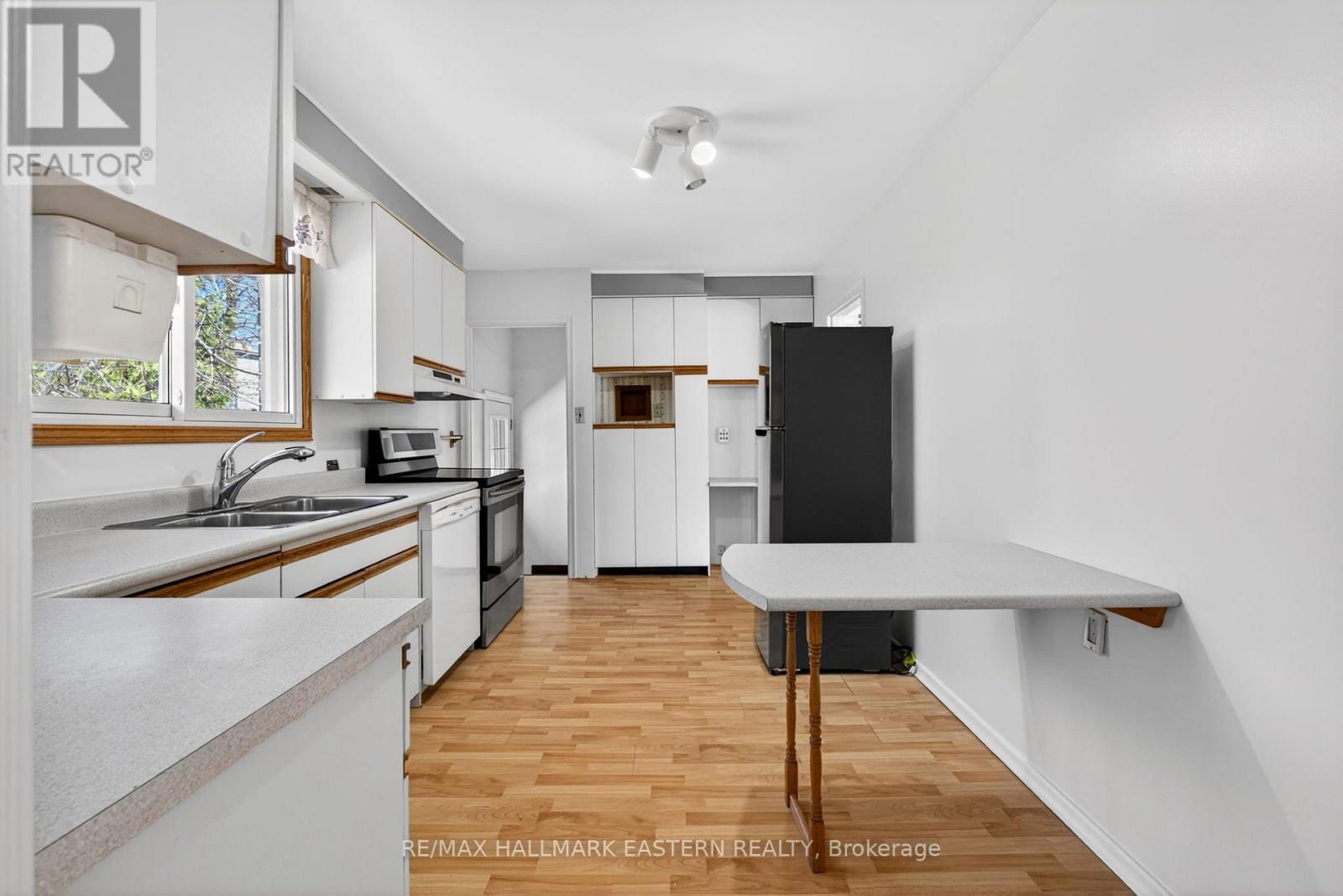 47 Springbrook Drive, Peterborough (Monaghan Ward 2), Ontario  K9J 1L3 - Photo 14 - X13061428