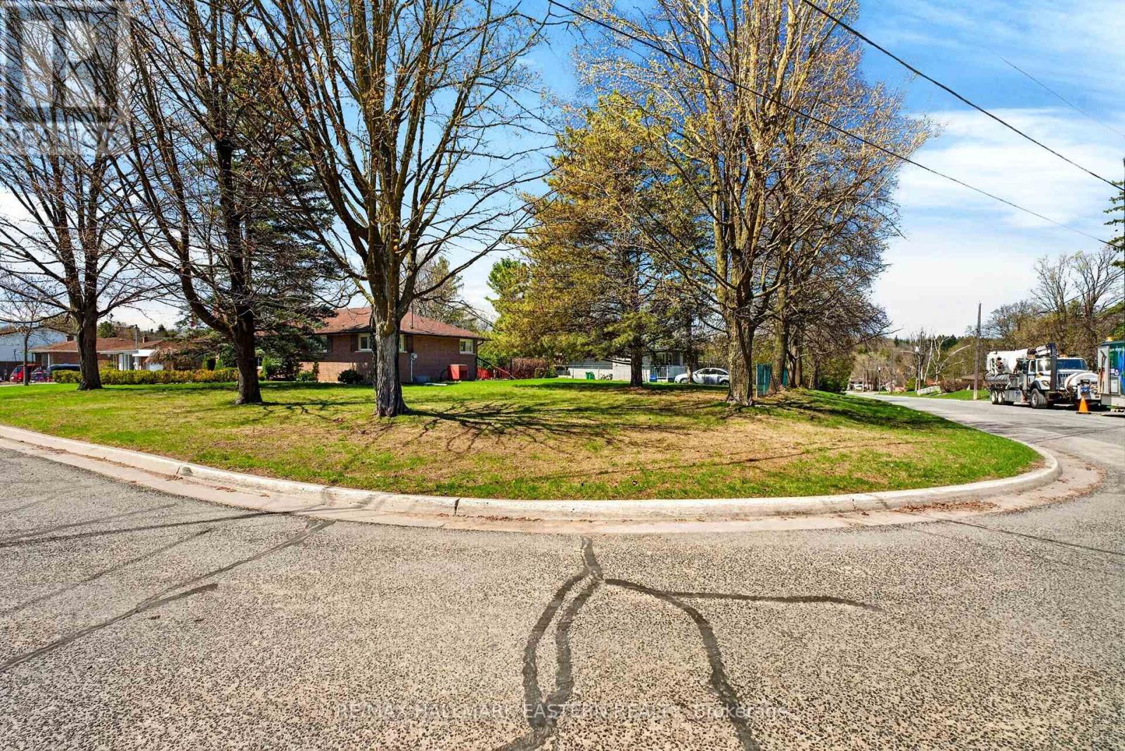 47 Springbrook Drive, Peterborough (Monaghan Ward 2), Ontario  K9J 1L3 - Photo 37 - X13061428