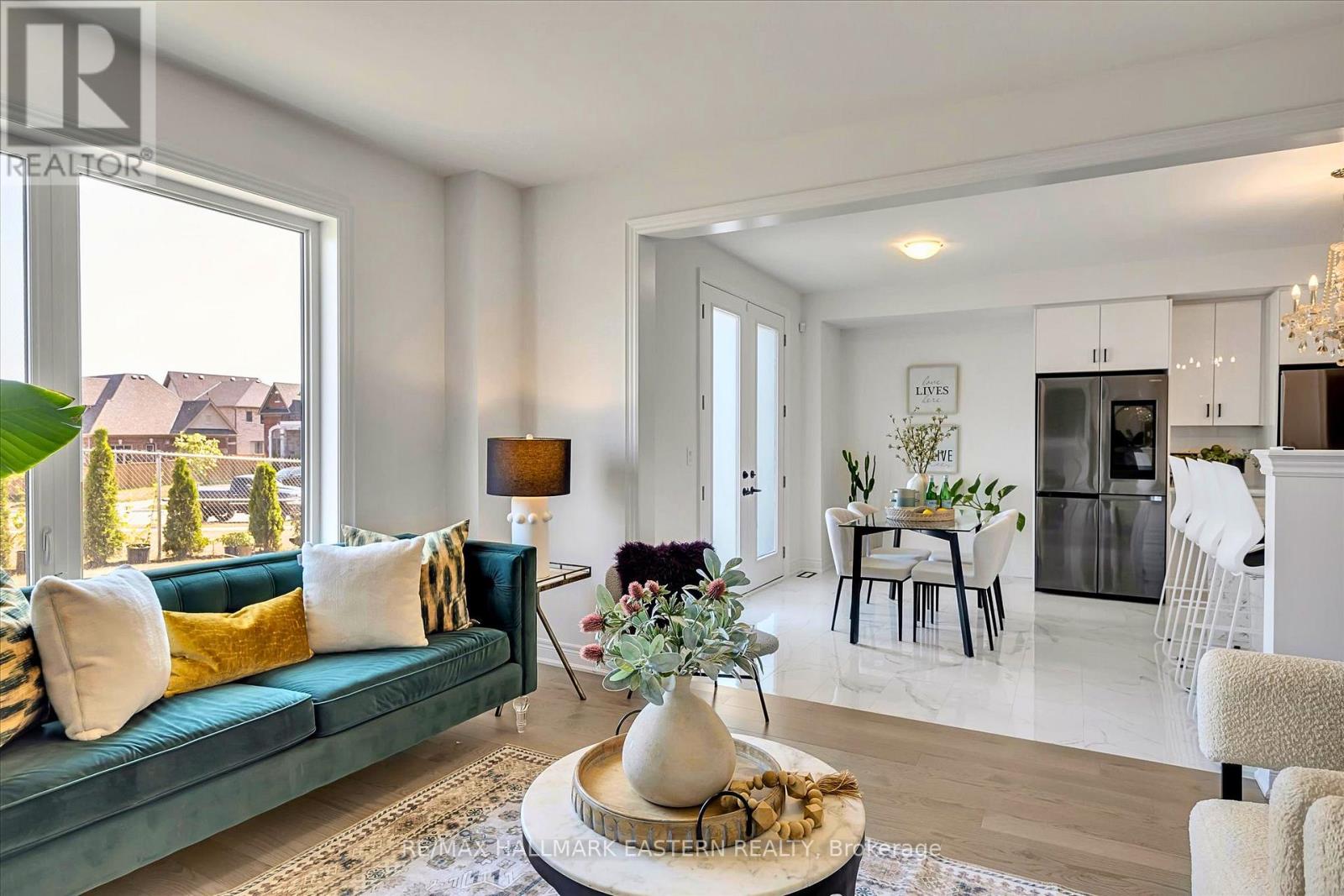 118 Whitehand Drive, Clarington (Newcastle), Ontario  L1B 0W1 - Photo 11 - E13061760