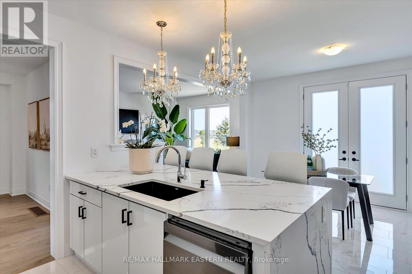 118 Whitehand Drive, Clarington (Newcastle), Ontario  L1B 0W1 - Photo 17 - E13061760