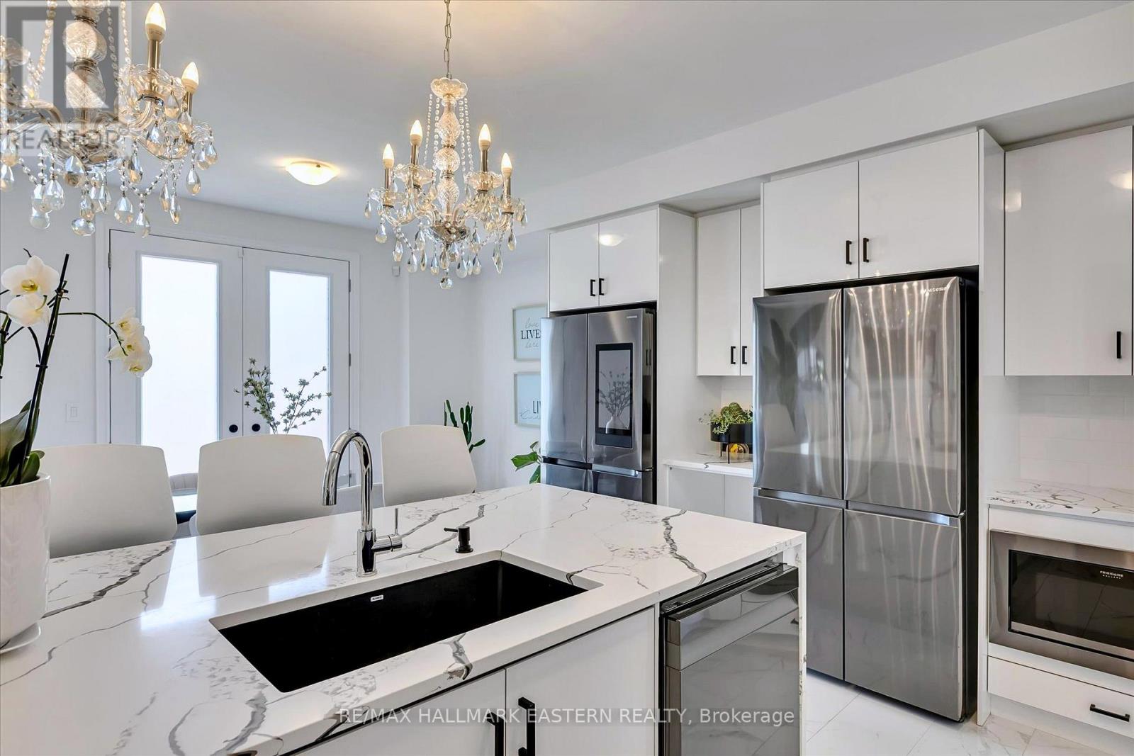 118 Whitehand Drive, Clarington (Newcastle), Ontario  L1B 0W1 - Photo 18 - E13061760