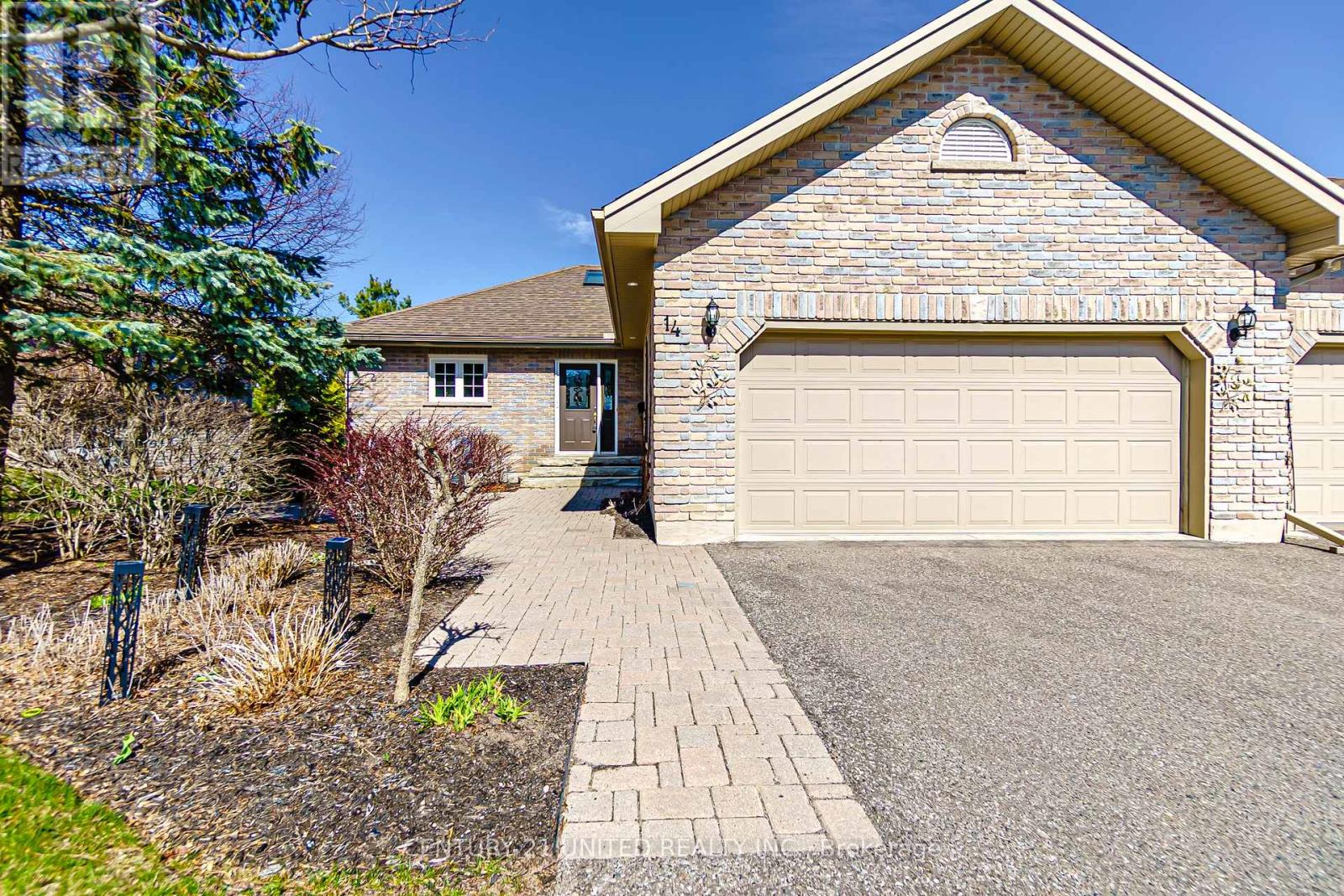 14 - 301 CARNEGIE AVENUE, peterborough (northcrest ward 5), Ontario