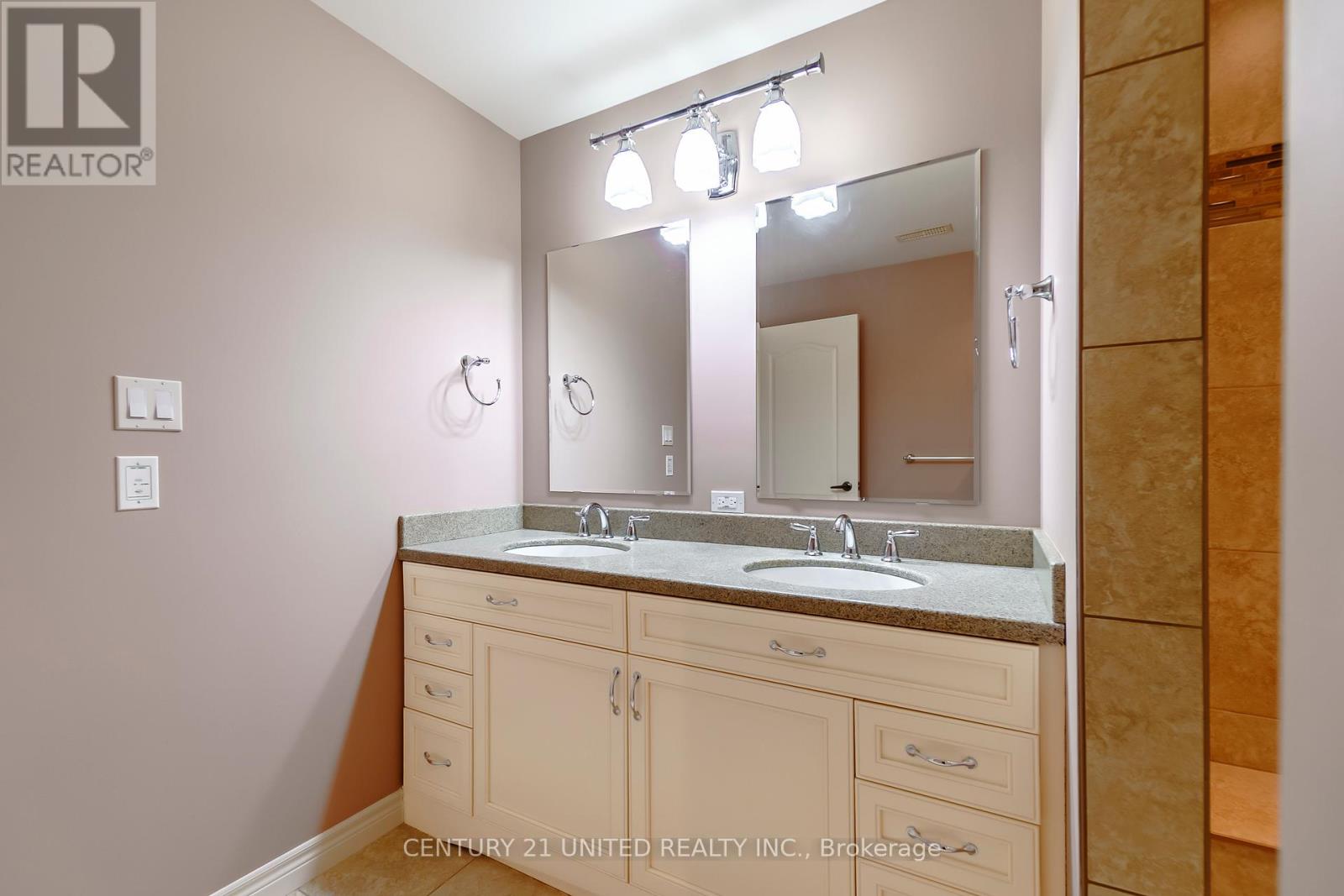 14 - 301 Carnegie Avenue, Peterborough (Northcrest Ward 5), Ontario  K9L 0B3 - Photo 27 - X13062272