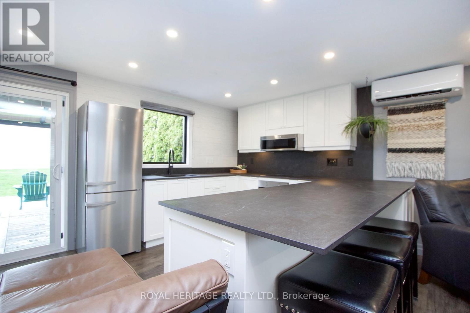 43 Bluffs Road, Clarington (Bowmanville), Ontario  L1B 1A4 - Photo 10 - E13062122