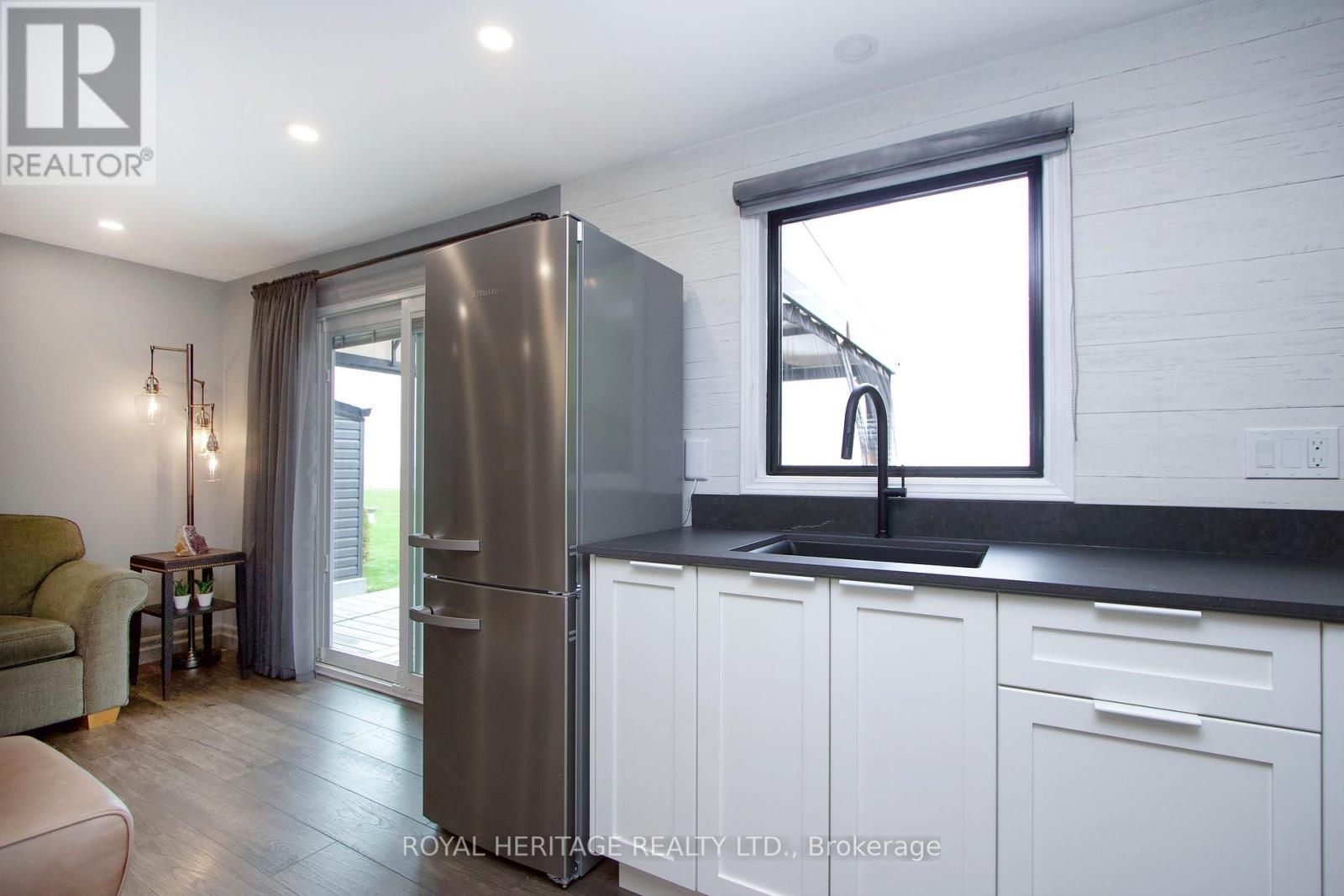 43 Bluffs Road, Clarington (Bowmanville), Ontario  L1B 1A4 - Photo 12 - E13062122