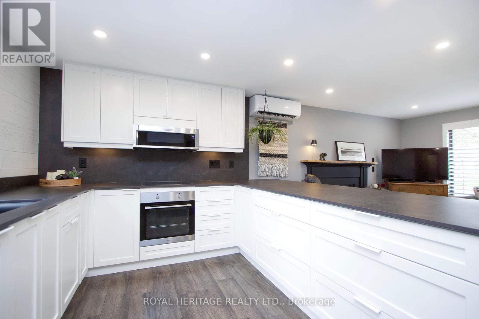 43 Bluffs Road, Clarington (Bowmanville), Ontario  L1B 1A4 - Photo 13 - E13062122