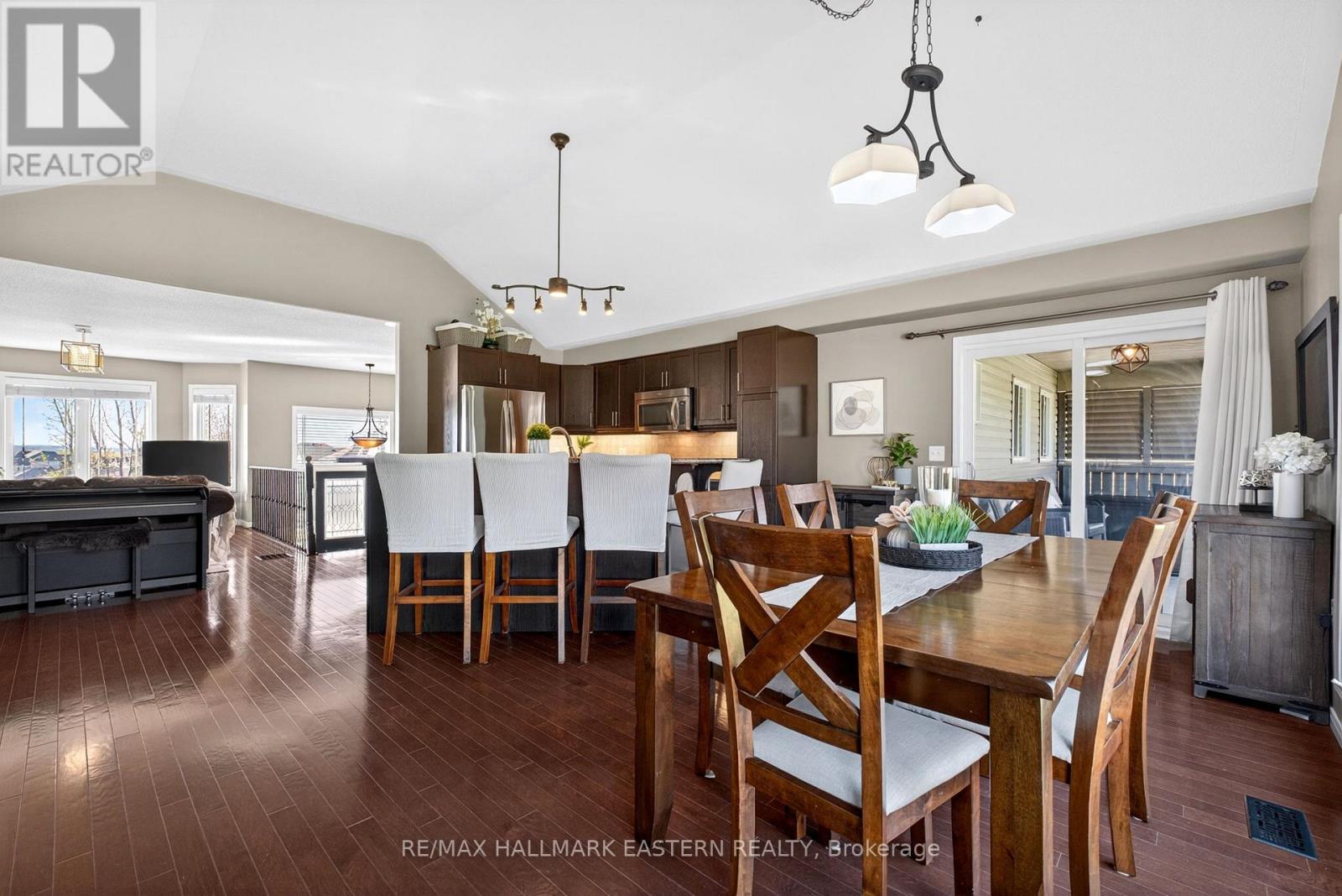 582 Clancy Crescent, Peterborough (Otonabee Ward 1), Ontario  K9K 2S2 - Photo 11 - X13062422