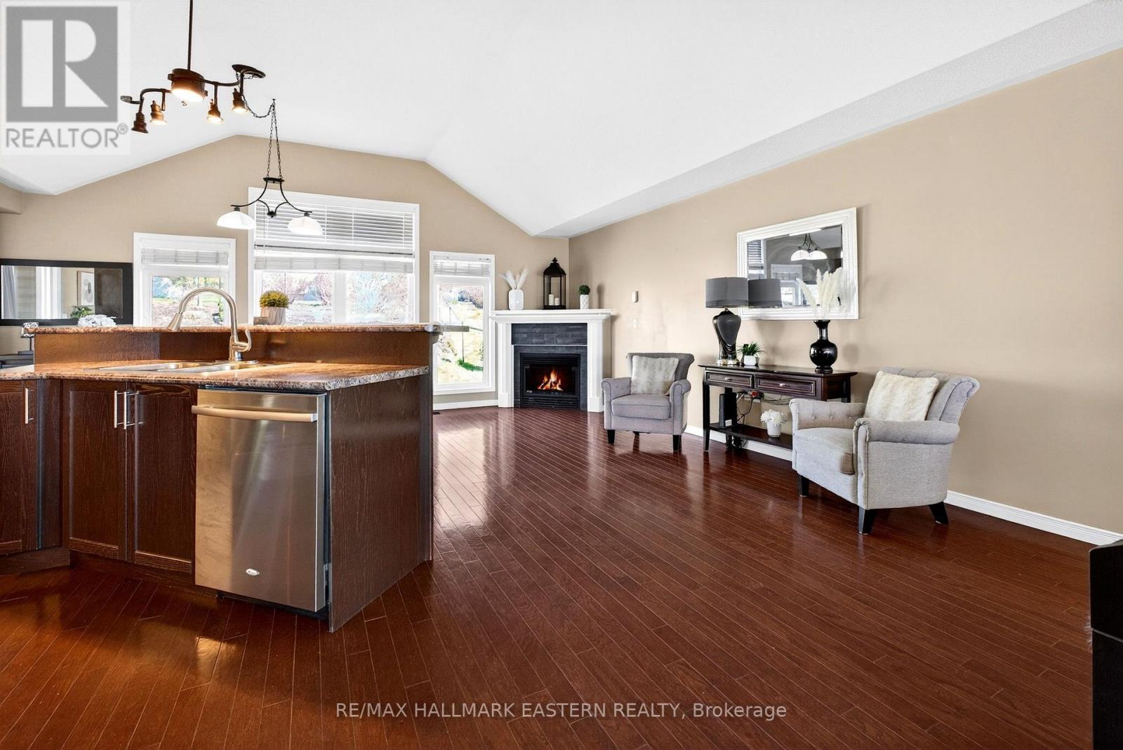 582 Clancy Crescent, Peterborough (Otonabee Ward 1), Ontario  K9K 2S2 - Photo 8 - X13062422