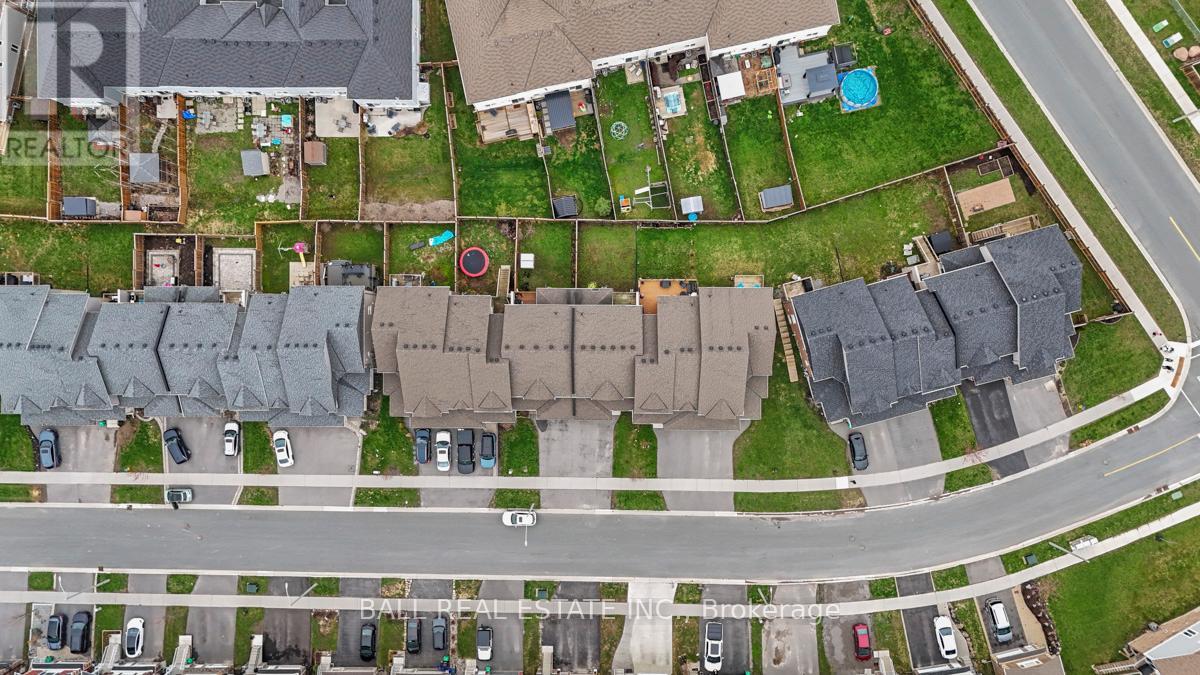 270 Louden Terrace, Peterborough (Monaghan Ward 2), Ontario  K9J 0C3 - Photo 3 - X13062748