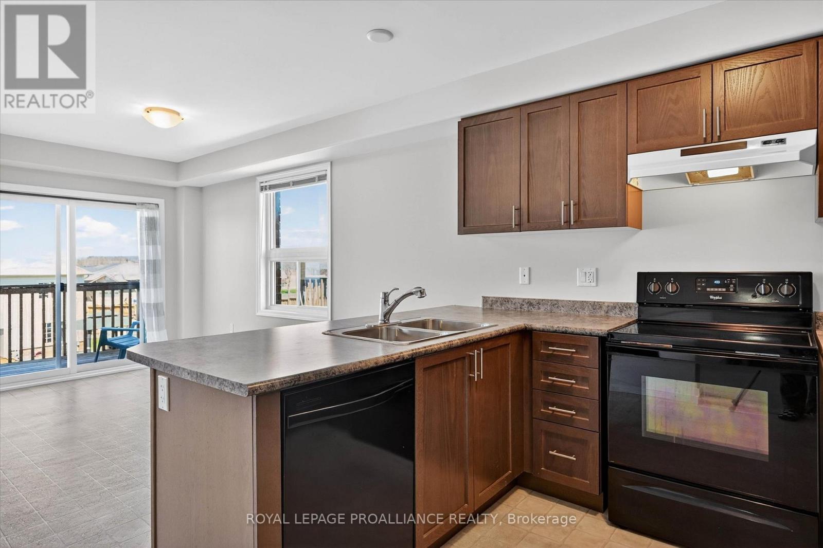 266 Louden Terrace, Peterborough (Monaghan Ward 2), Ontario  K9J 0C3 - Photo 10 - X13064026