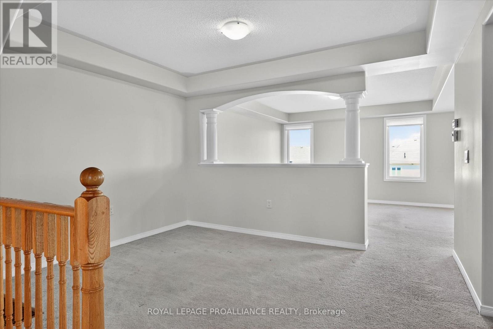 266 Louden Terrace, Peterborough (Monaghan Ward 2), Ontario  K9J 0C3 - Photo 4 - X13064026