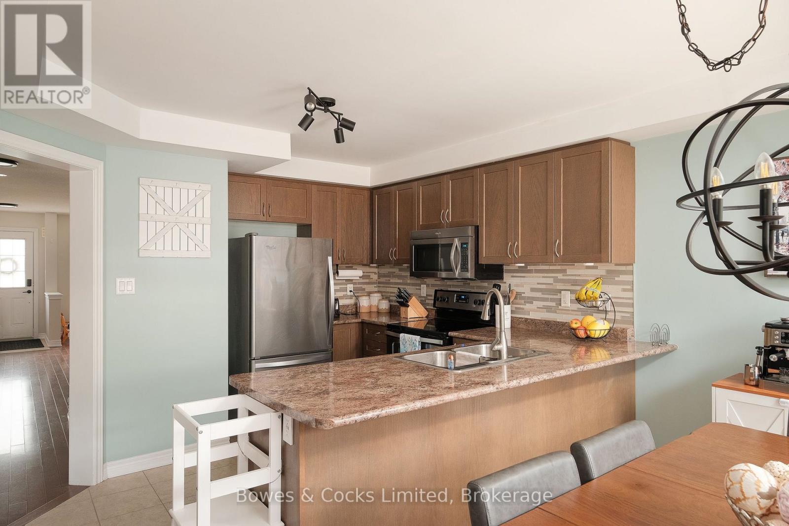 219 Louden Terrace, Peterborough (Monaghan Ward 2), Ontario  K9J 0H2 - Photo 10 - X13064224