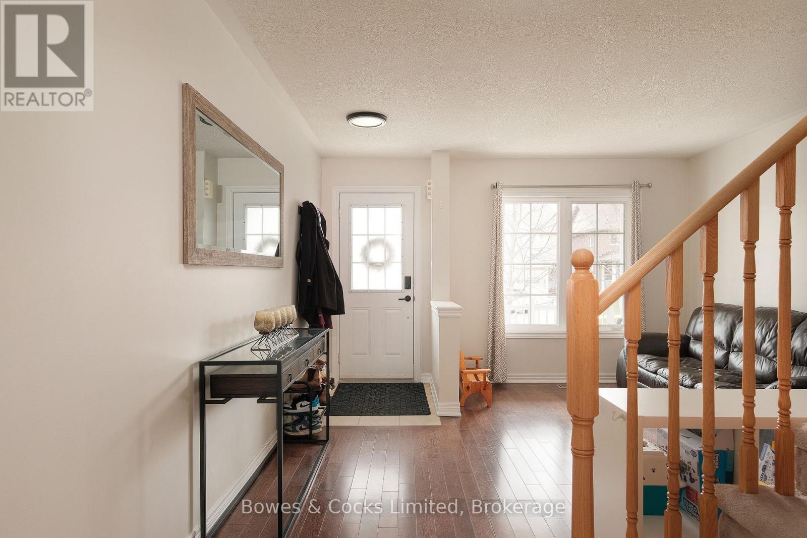 219 Louden Terrace, Peterborough (Monaghan Ward 2), Ontario  K9J 0H2 - Photo 5 - X13064224