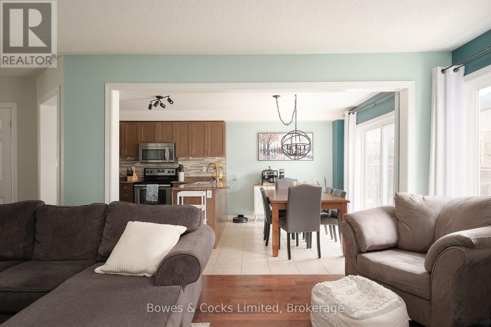 219 Louden Terrace, Peterborough (Monaghan Ward 2), Ontario  K9J 0H2 - Photo 7 - X13064224