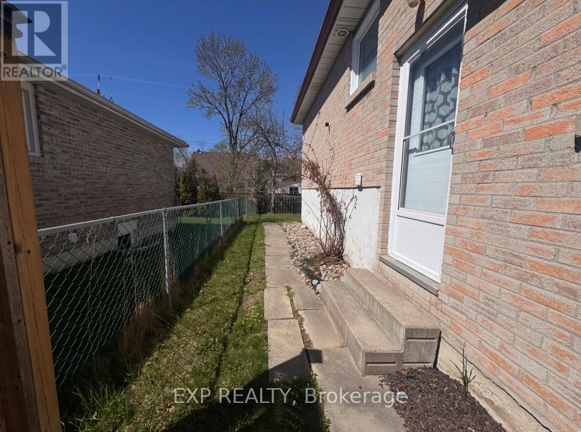 1165 Whitefield Drive, Peterborough (Otonabee Ward 1), Ontario  K9J 7R7 - Photo 46 - X13064508