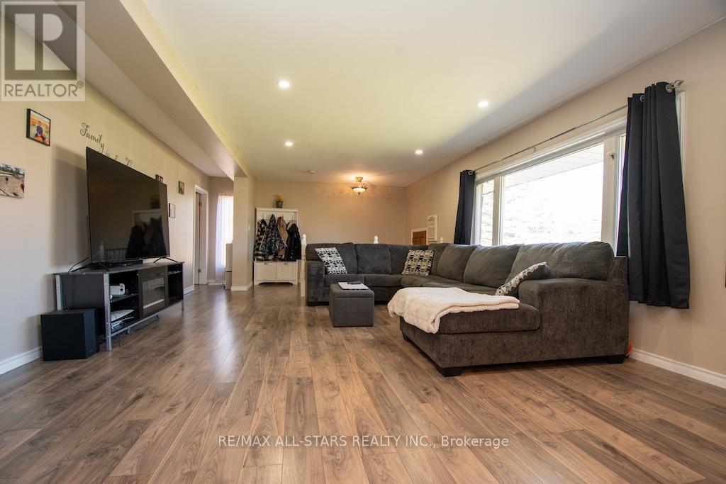 1426 Highway 7a, Kawartha Lakes (Manvers), Ontario  L0A 1A0 - Photo 4 - X13065328