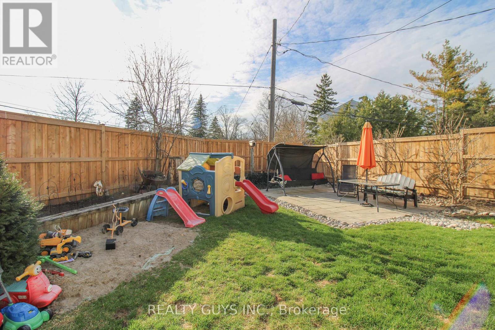 727 Chesterfield Avenue, Peterborough (Northcrest Ward 5), Ontario  K9H 4Y1 - Photo 8 - X13066832