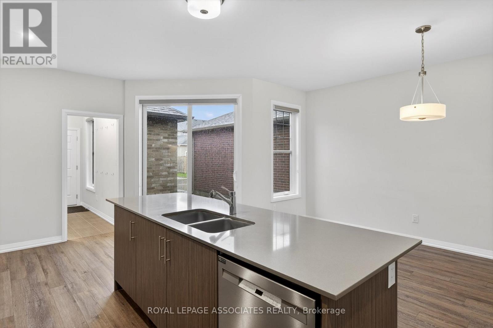 1047 Rippingale Trail, Peterborough (Northcrest Ward 5), Ontario  K9H 0J8 - Photo 10 - X13067324