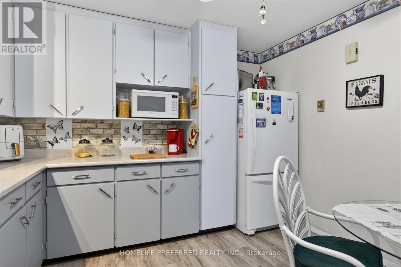 893 Cumberland Avenue, Peterborough (Northcrest Ward 5), Ontario  K9H 7B3 - Photo 8 - X13067528