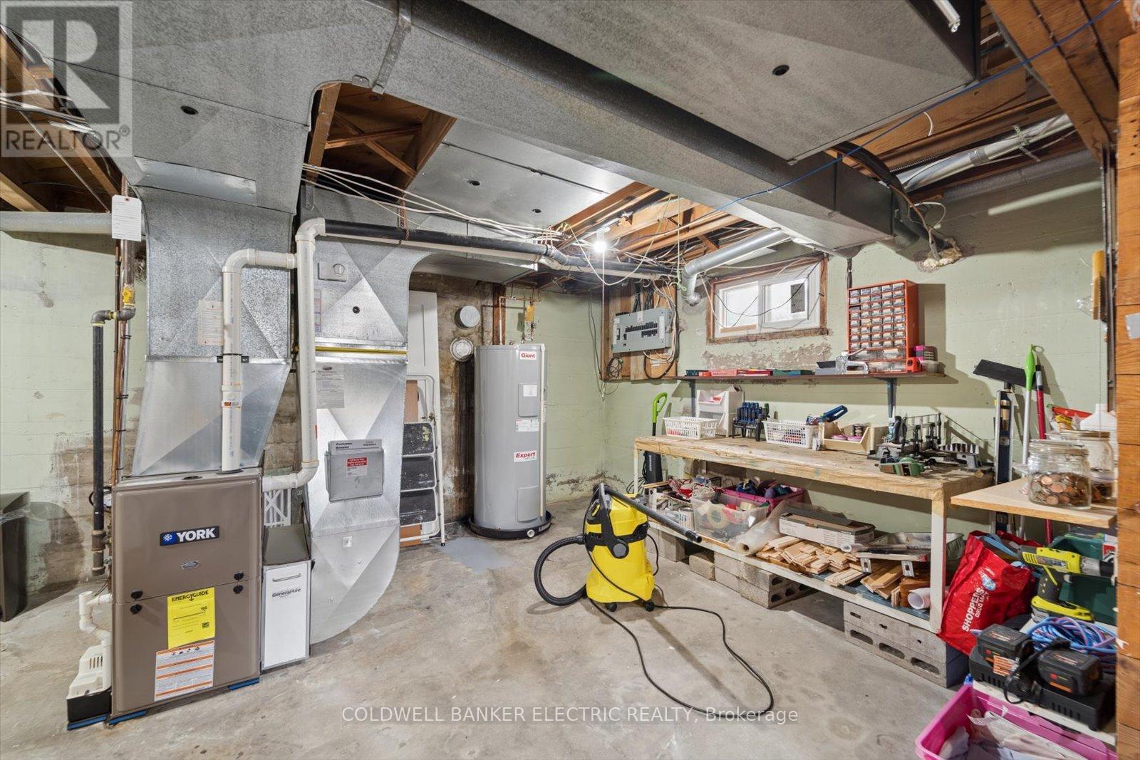 252 Aberdeen Avenue, Peterborough (Northcrest Ward 5), Ontario  K9H 4W9 - Photo 32 - X13067956