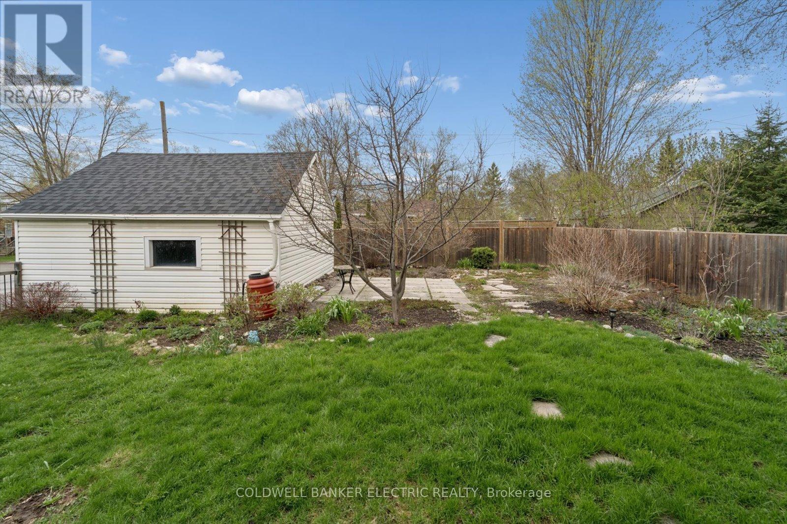 252 Aberdeen Avenue, Peterborough (Northcrest Ward 5), Ontario  K9H 4W9 - Photo 36 - X13067956