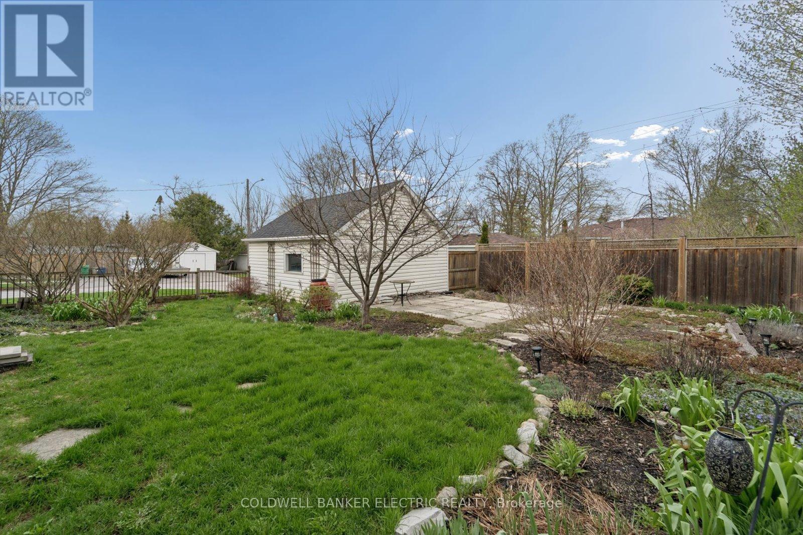 252 Aberdeen Avenue, Peterborough (Northcrest Ward 5), Ontario  K9H 4W9 - Photo 37 - X13067956
