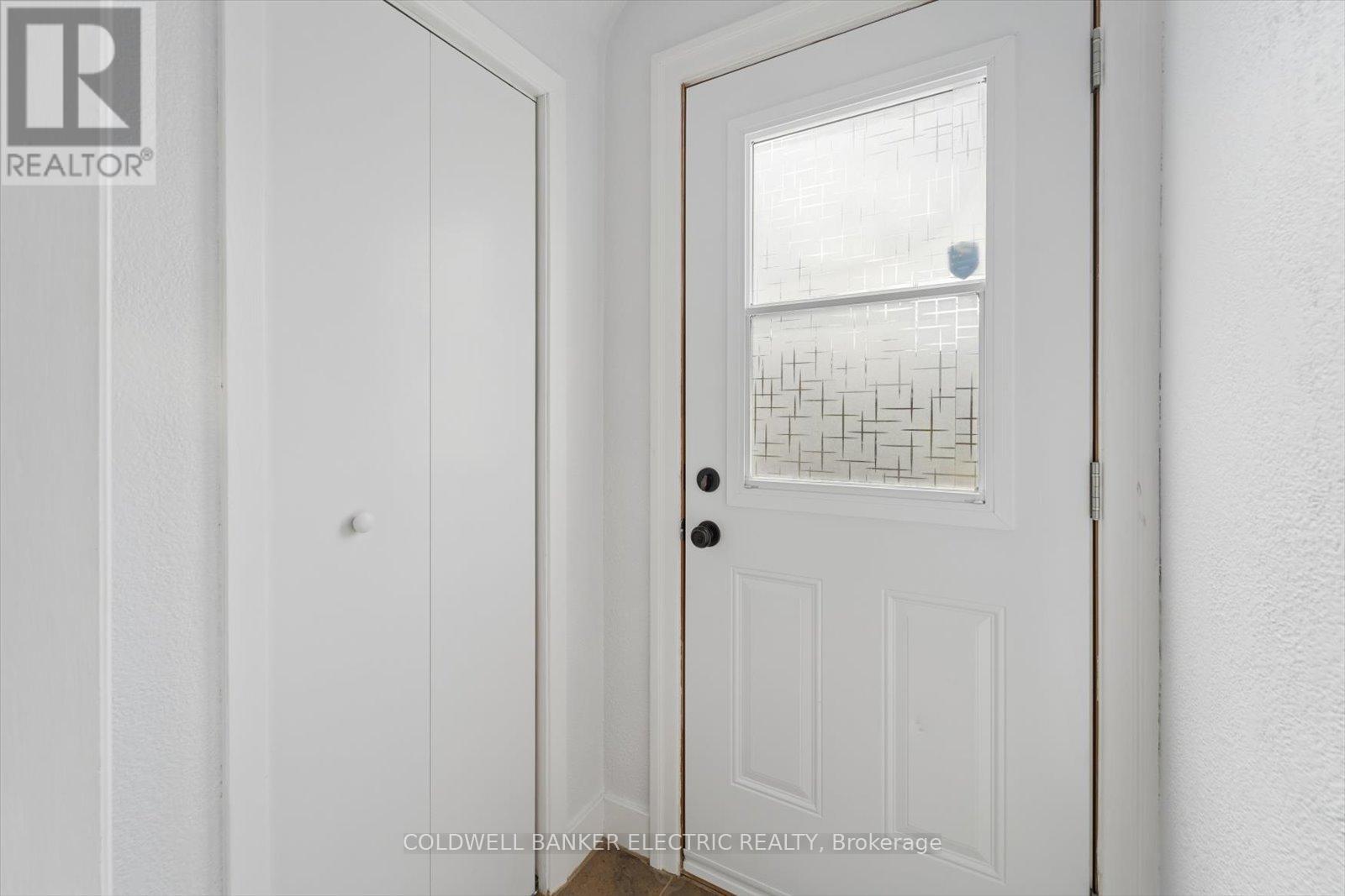252 Aberdeen Avenue, Peterborough (Northcrest Ward 5), Ontario  K9H 4W9 - Photo 4 - X13067956