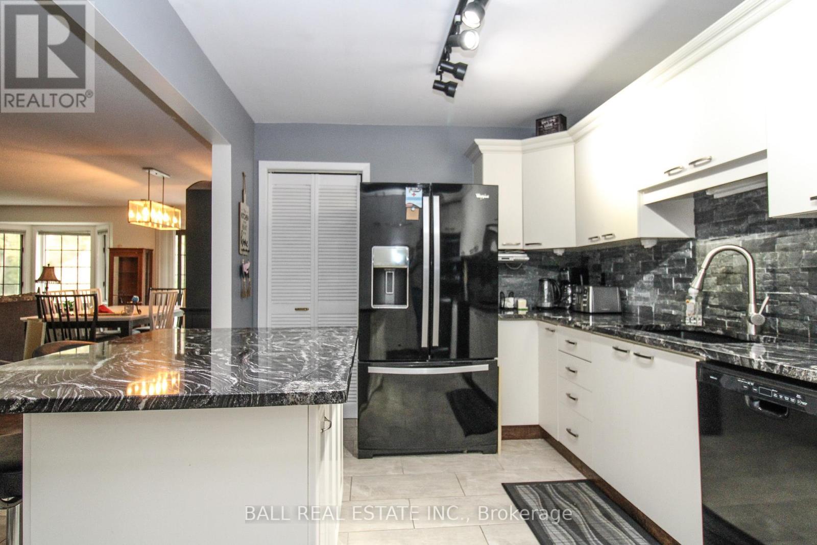 2 - 3 Paddock Wood, Peterborough (Ashburnham Ward 4), Ontario  K9H 7H2 - Photo 7 - X13068606