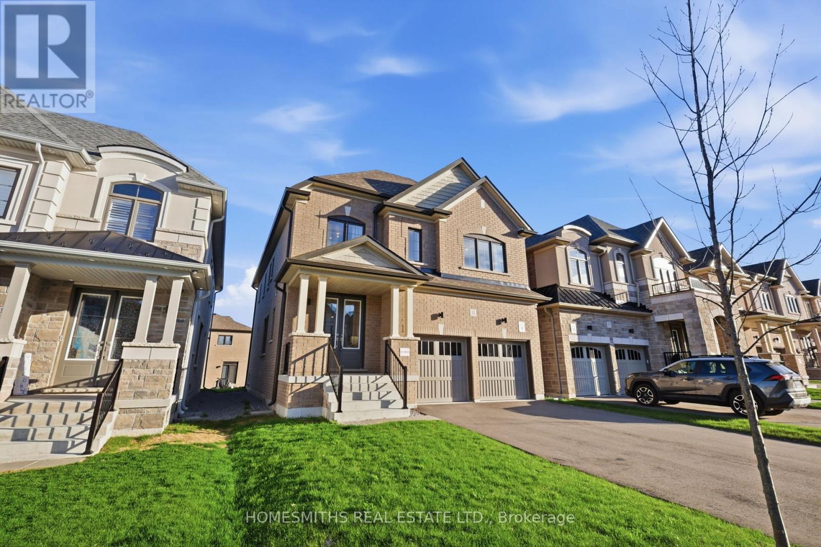 11 Northrop Avenue, Clarington (Newcastle), Ontario  L1B 0W6 - Photo 2 - E13069408
