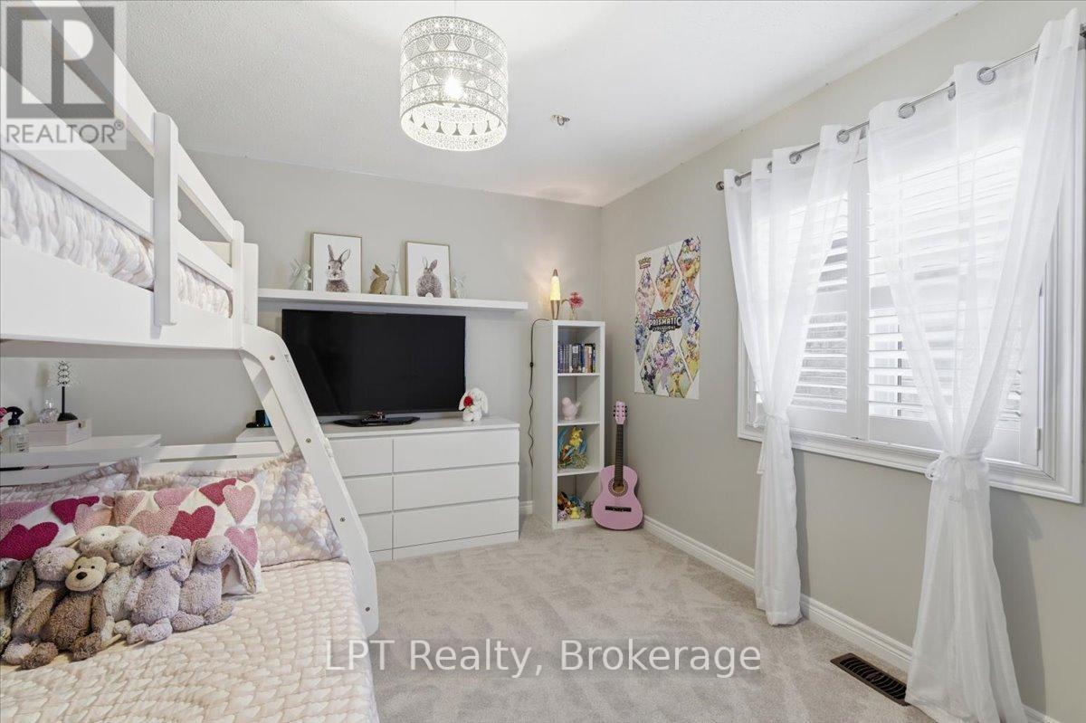 56 Pedwell Street, Clarington (Newcastle), Ontario  L1B 1G4 - Photo 31 - E13069868
