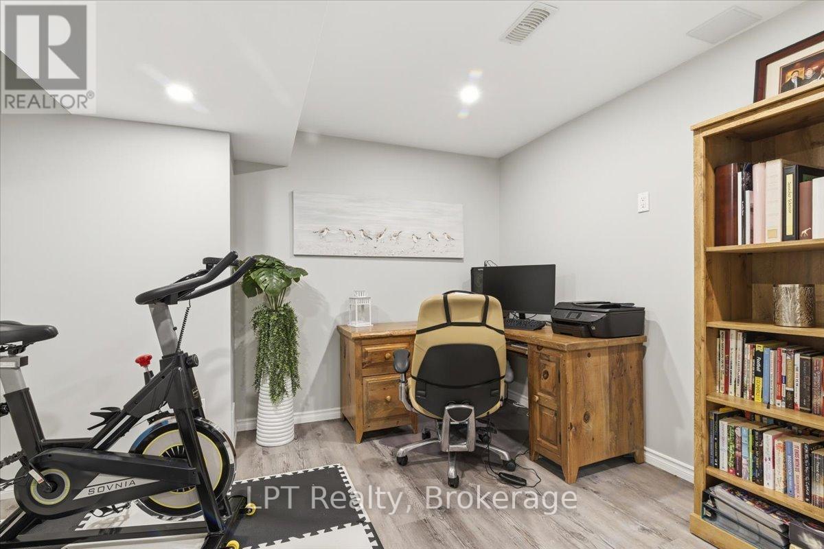 56 Pedwell Street, Clarington (Newcastle), Ontario  L1B 1G4 - Photo 44 - E13069868