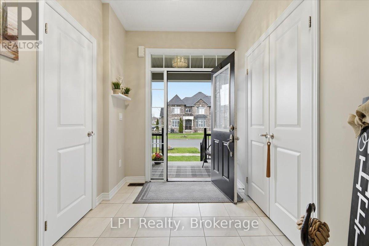56 Pedwell Street, Clarington (Newcastle), Ontario  L1B 1G4 - Photo 6 - E13069868