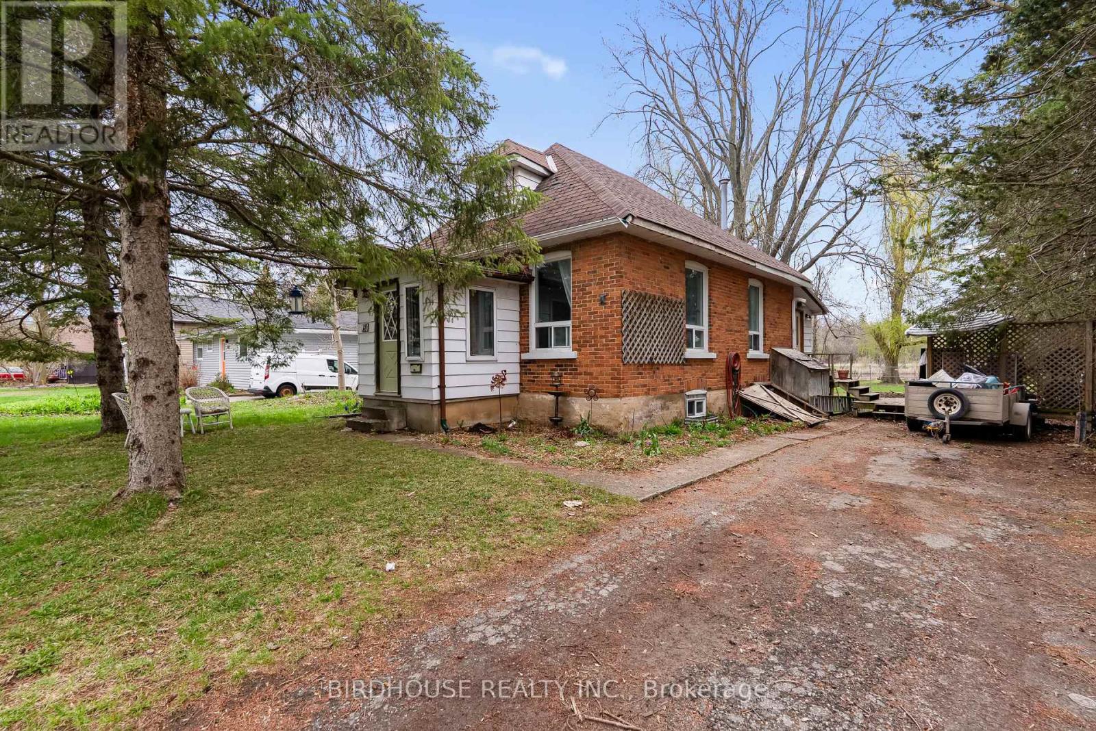 18 Water Street, Kawartha Lakes (Lindsay), Ontario  K9V 2C8 - Photo 3 - X13071104