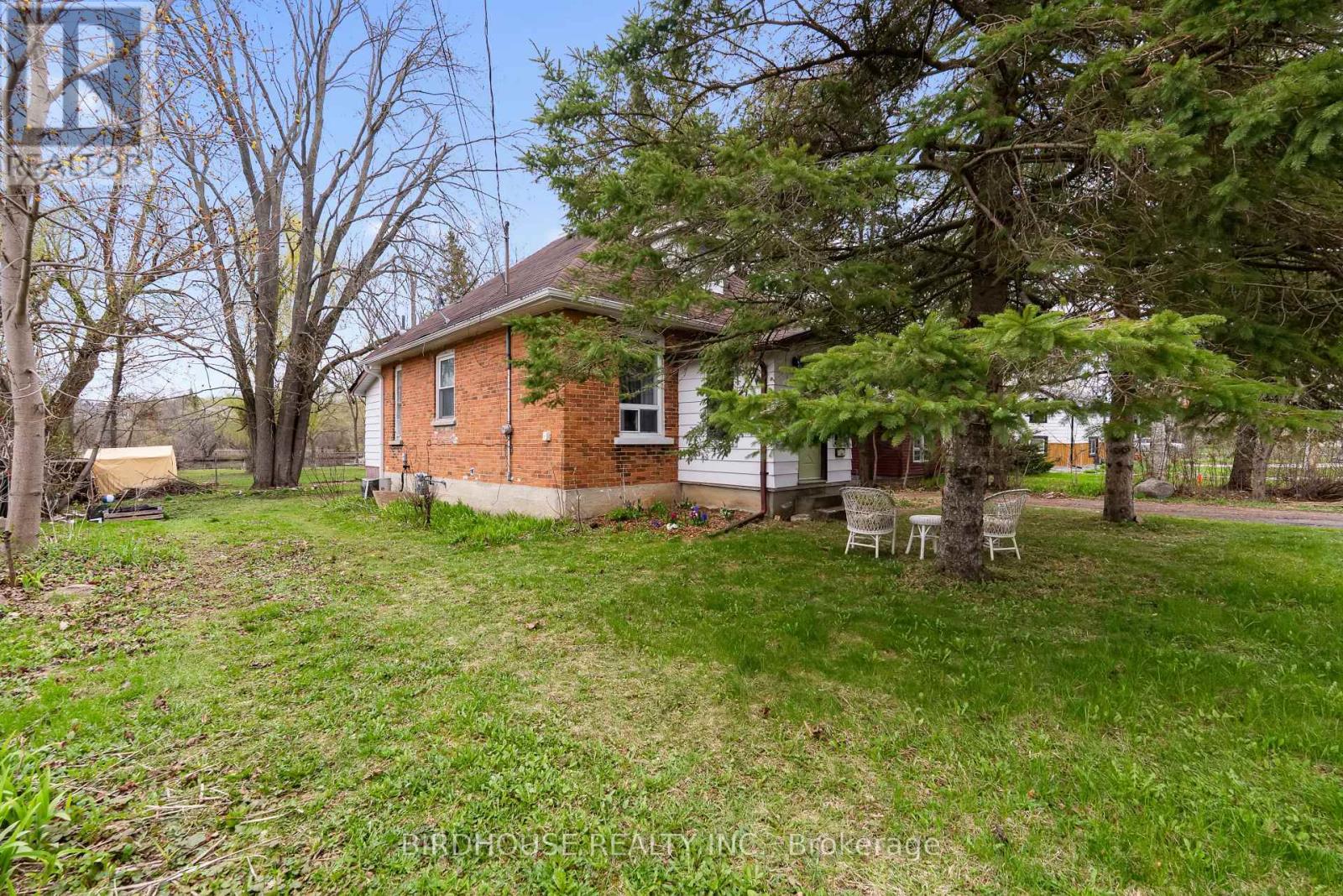 18 Water Street, Kawartha Lakes (Lindsay), Ontario  K9V 2C8 - Photo 4 - X13071104
